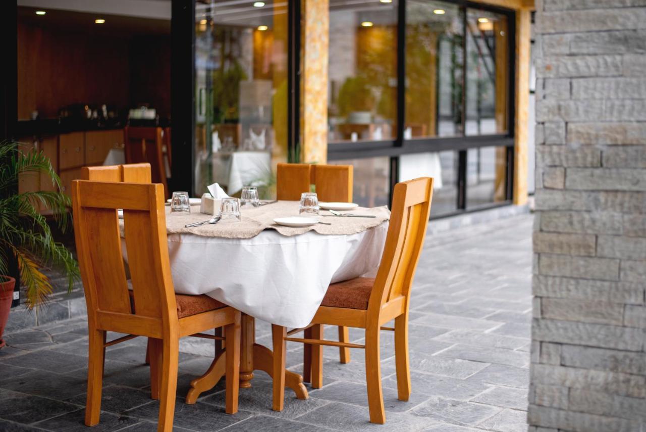 Gateway Himalaya Resort Ghanpokhara Экстерьер фото